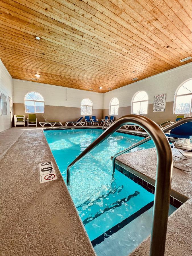 Days Inn By Wyndham Racine/Sturtevant Экстерьер фото