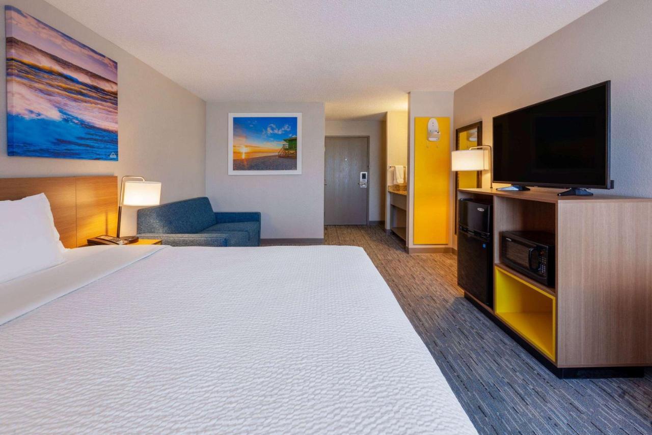 Days Inn By Wyndham Racine/Sturtevant Экстерьер фото