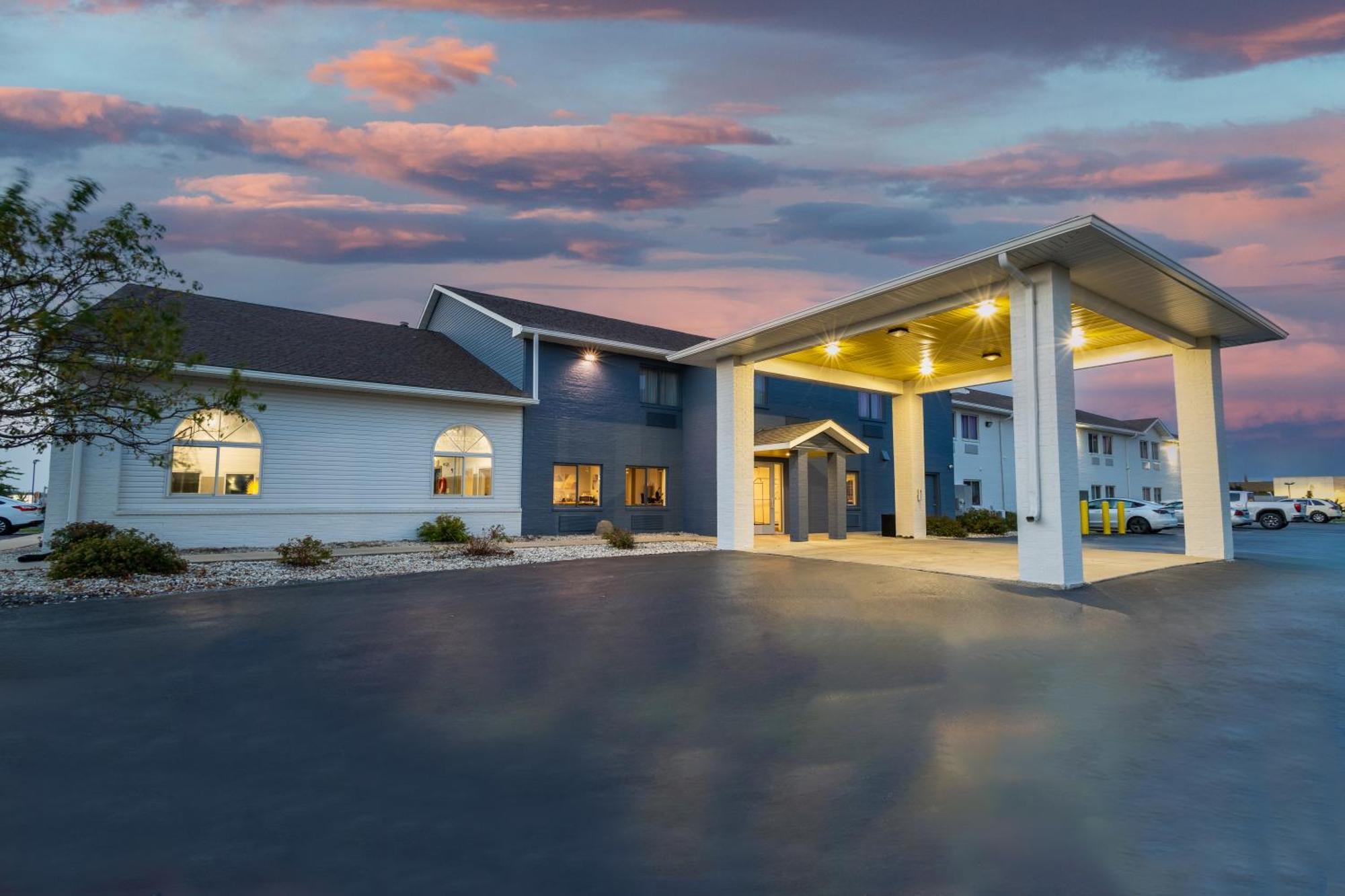 Days Inn By Wyndham Racine/Sturtevant Экстерьер фото